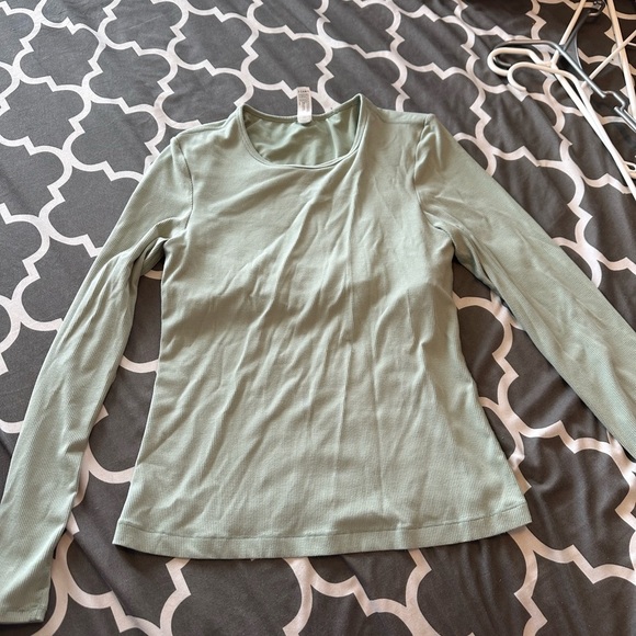 Large Yogalicious Long Sleeve Top - Picture 1 of 4